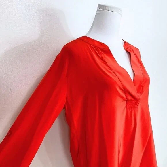 DIANE VON FURSTENBERG ESTI RED SILK ROLLED TAB SLEEVE BLOUSE - 2 - Picture 5 of 12